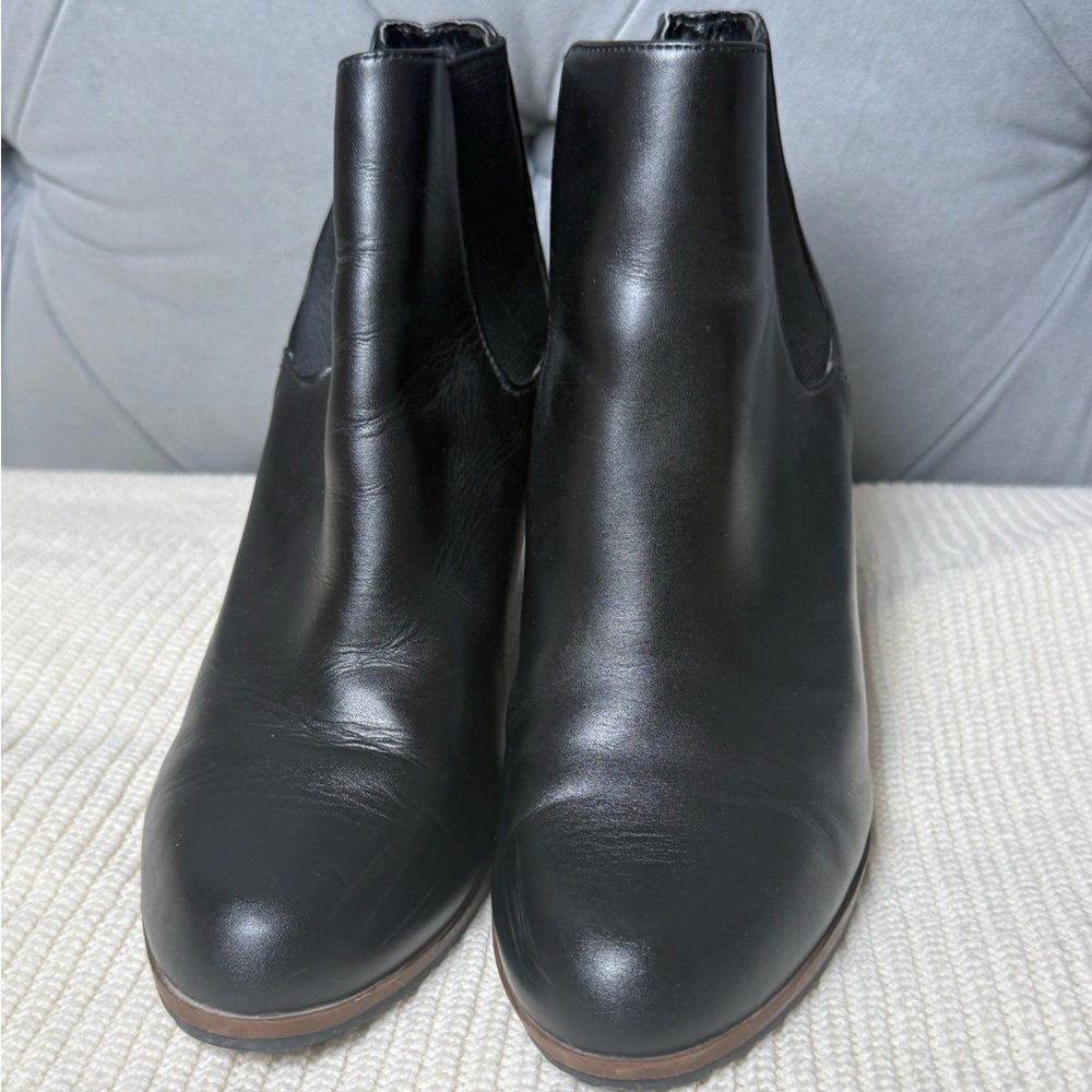 Susina Leather Wedge Bootie‎